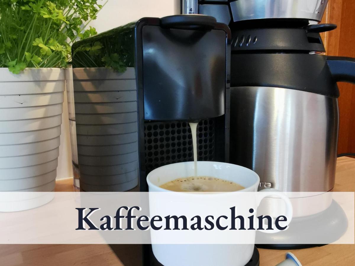 Gemuetliche Ferienwohnung In Bester Bodenseelage L 1 Minute Zum Bodensee L 1 Zimmer L Vollausgestattete Kueche L Free-Wlan L Willkommen Im Apartment Boehringen Radolfzell am Bodensee Kültér fotó
